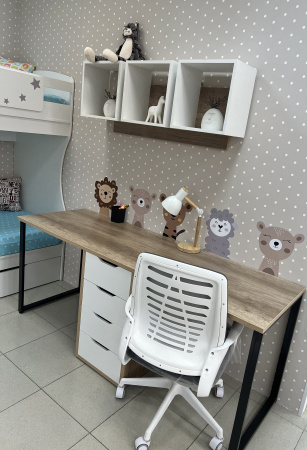 Полка настенная Квадрат-3 (цвет белый) 1136 мм